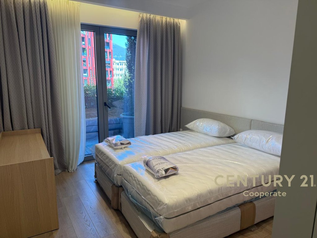 JAPIM ME QIRA APARTAMENT 2+1+2 NË LION RESIDENCE TIRANË, PRANË AIR ALBANIA