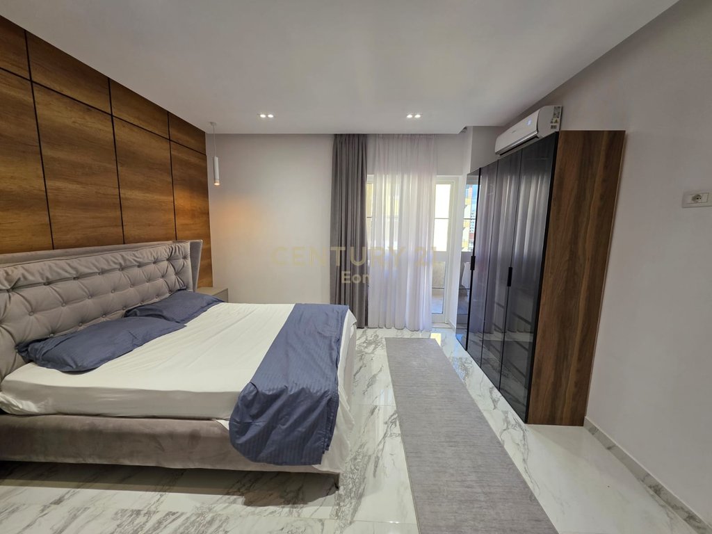 Super Apartament 2+1 në shitje në Plazh Hekurudha, Durrës!