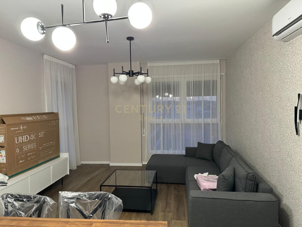 APARTAMENT 2+1+2 PER QIRA TEK TRIO TOWER !