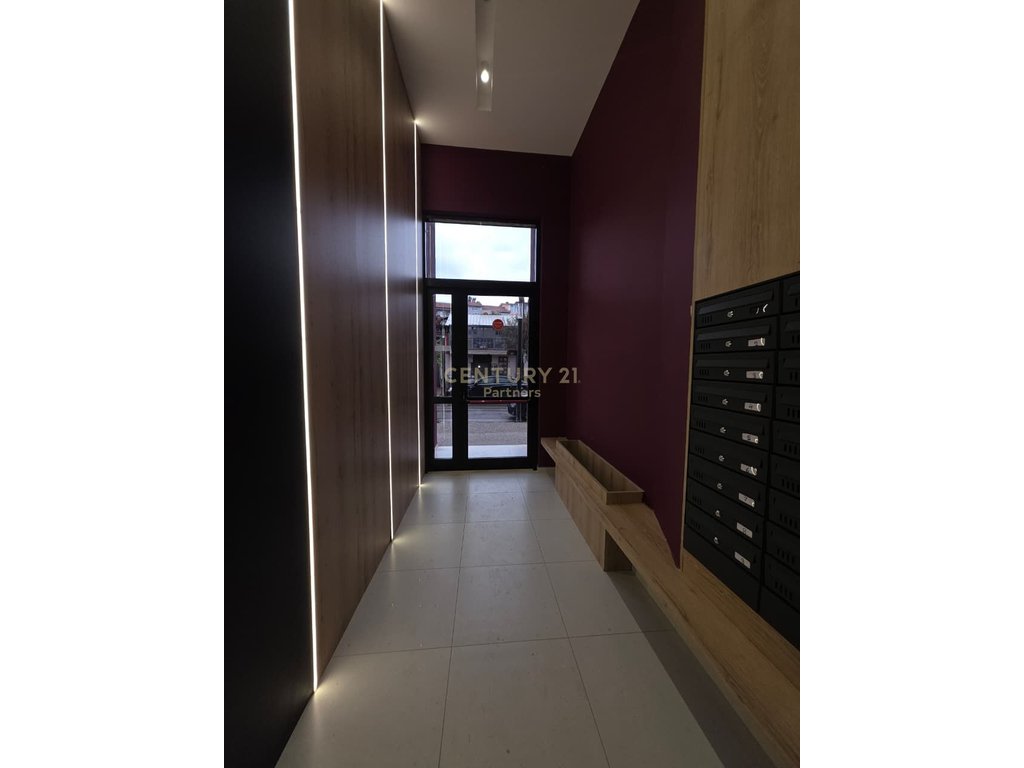 OKAZION - SHESIM APARTAMENT 2+1+2 – KOMUNA E PARISIT PRANE BAR "OSLO"