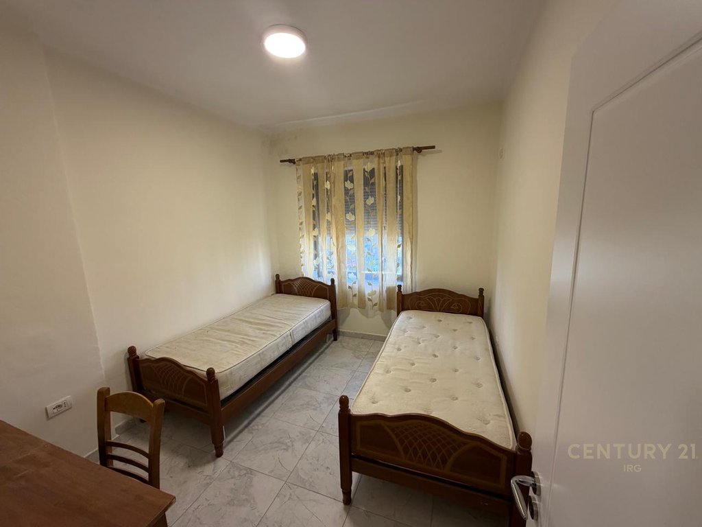 Jepet me qira apartament 2+1 te "Zogu i Zi"