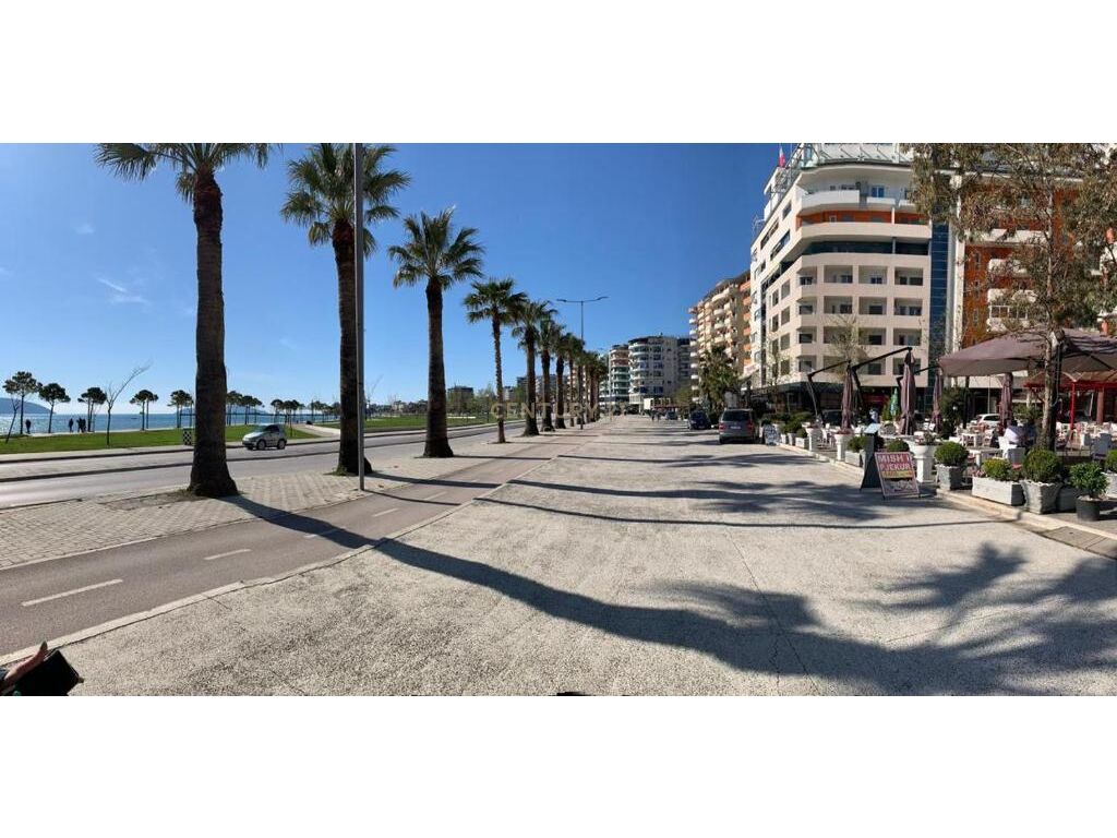 SHESIM NJËSI KOMERCIALE  NË LUNGOMARE VLORË !!!