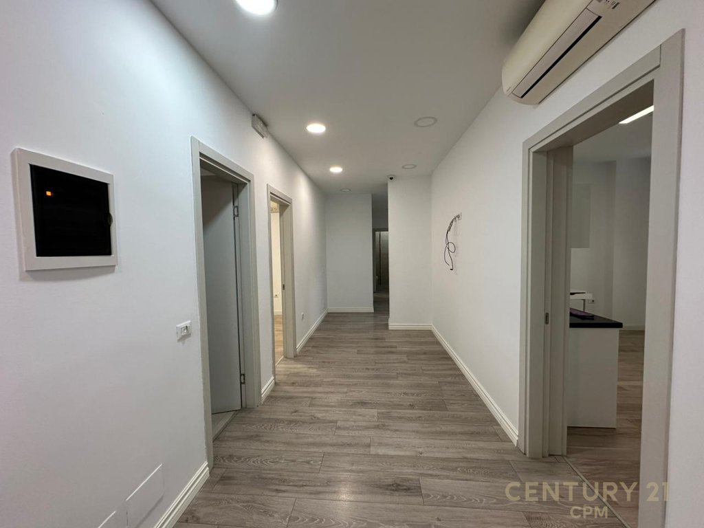 Ambient Per Qira Tek Kika 2 Komuna E Parisit