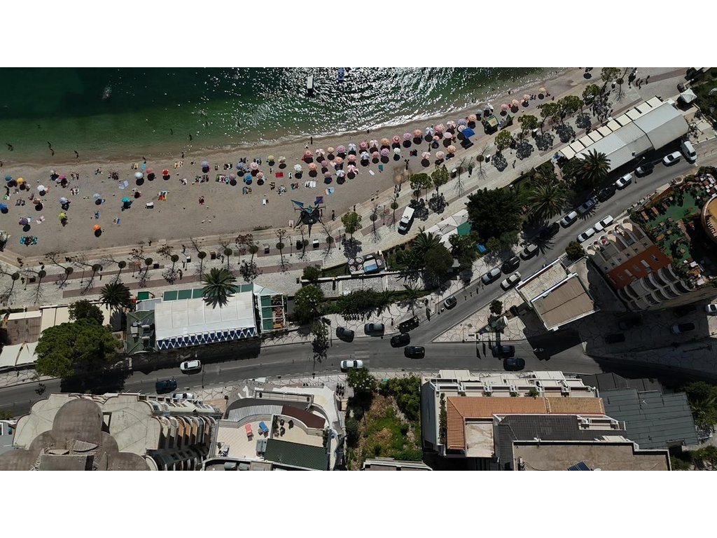 QENDER-SARANDE, SHESIM 200M2 TRUALL