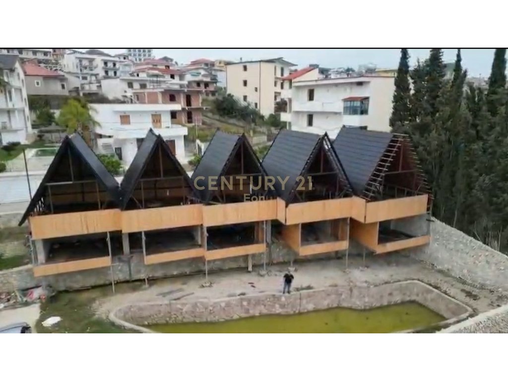 OKAZION, SHITET KOMPLEKS ME 5 VILA DRURI+ TOKE ARAPAJ, DURRES  250.000€