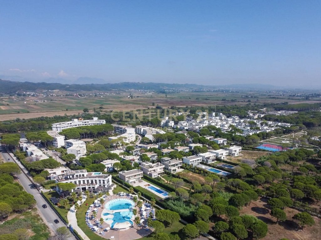 Apartament 3+1 Me Qira në Gjirin e Lalzit, Kompleksi Lura, Durrës  | 100 m²
