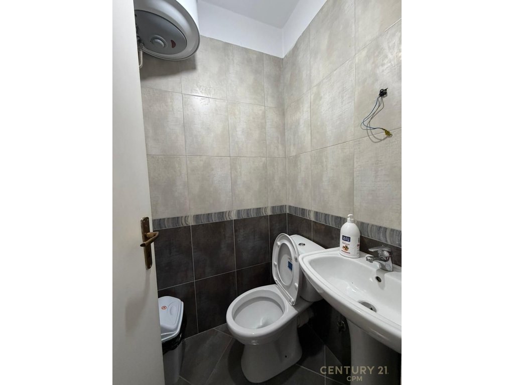 ZYRE PER QIRA TEK PAZARI I RI!