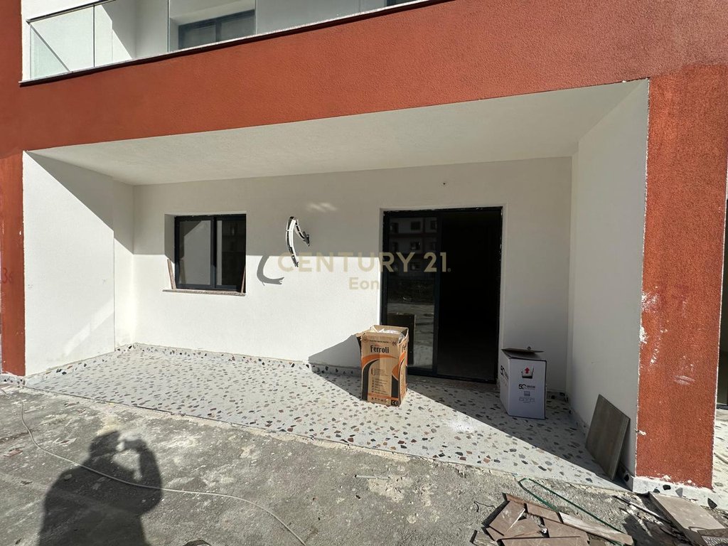 SHITET APARTAMENT 1+1  ME OBORR NE REZIDENCEN EON GOLEM!