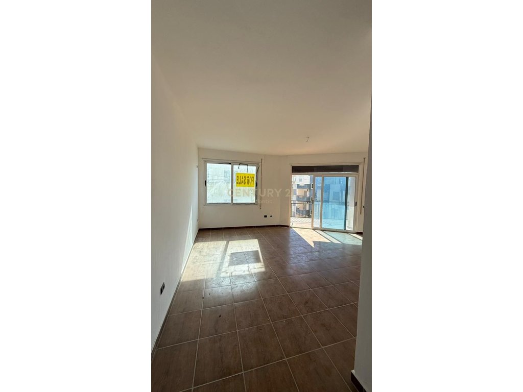 Apartament 1+1 Për Shitje në Shkëmbin e Kavajës, Durrës - 141,900€ | 86 m²