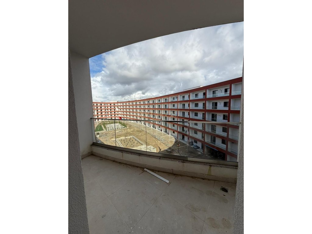 SHITET APARTAMENT 2+1 TEK REZIDENCA EON,NE GOLEM  ,CMIM OKAZION 800 €/M2 !