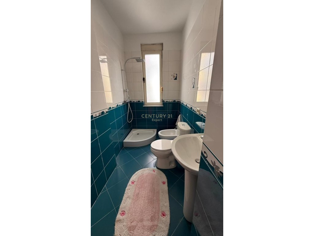 JAPIM ME QIRA APARTAMENT 2+1 NE ASTIR!
