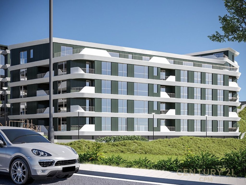 OKAZION! Shitet Apartament 2+1+2 të Liqeni Thatë