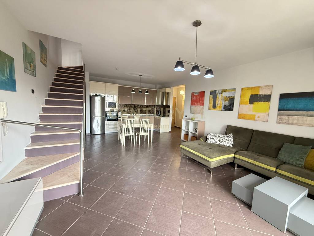 Shitet Duplex 2+1 tek Rezidenca Kodra Diellit 1