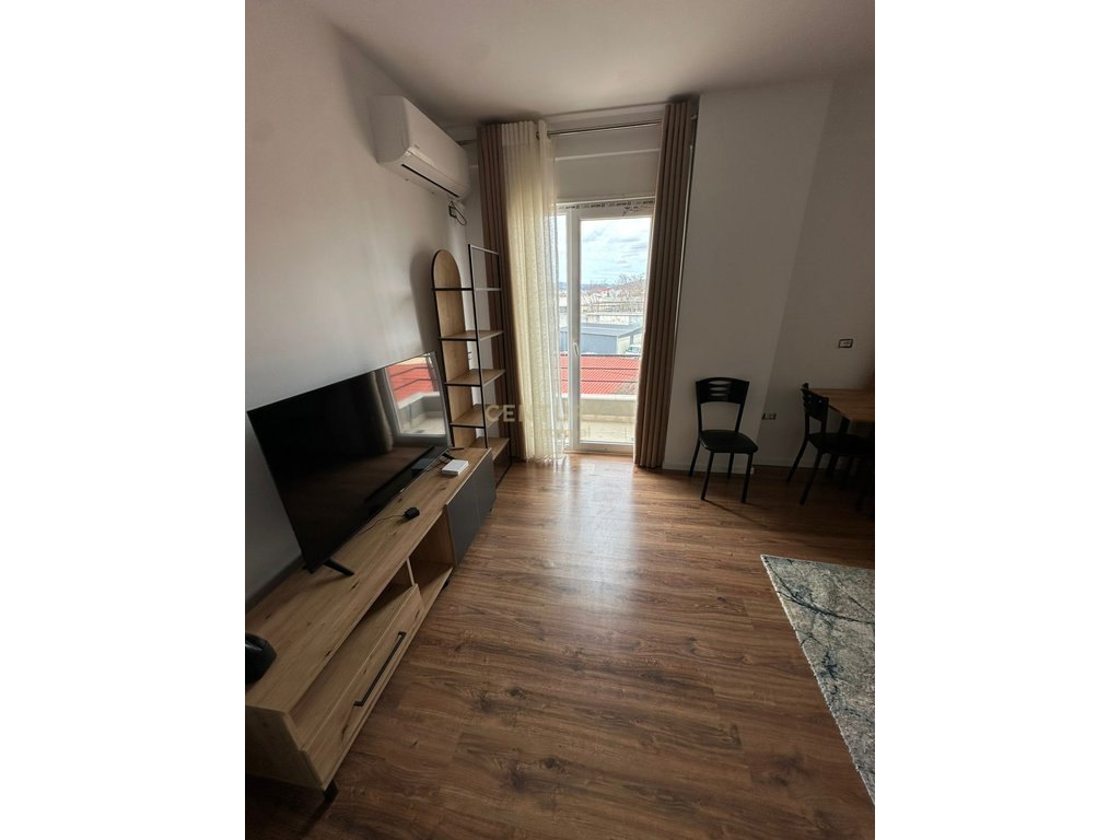 Selite - Jepet me qera 2+1 Prane Xhamise