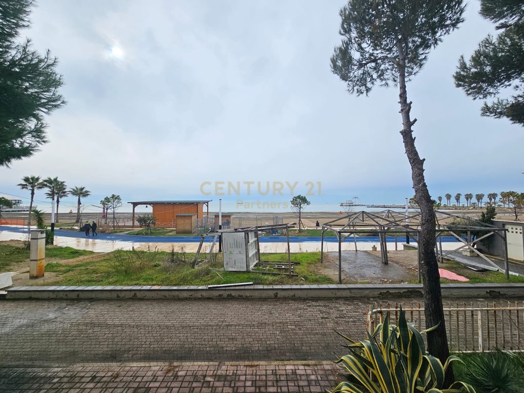 NJESI KOMERCIALE PER QIRA TE PISTA ILIRIA, DURRES!