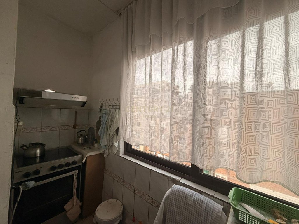 ULET CMIMI‼️
SHESIM, APARTMENT NE PAZARI I RI ‼️163,000 €