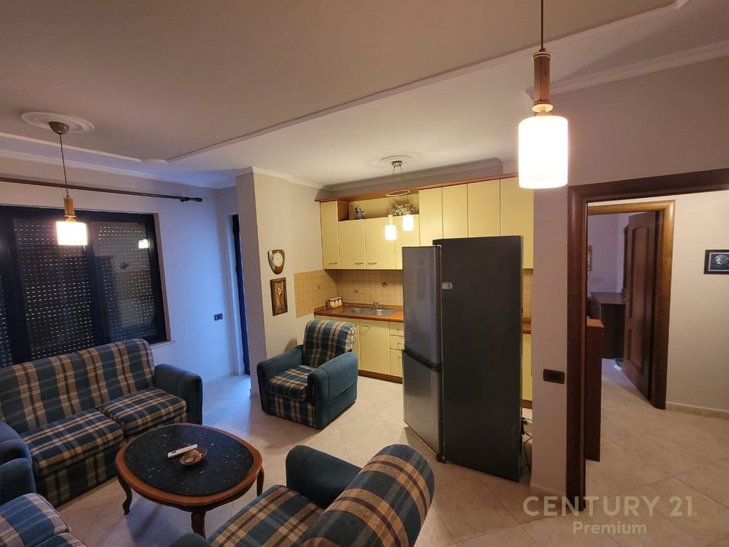 Apartament 1+1 & Apartament studio + verandë për shitje, Golem!