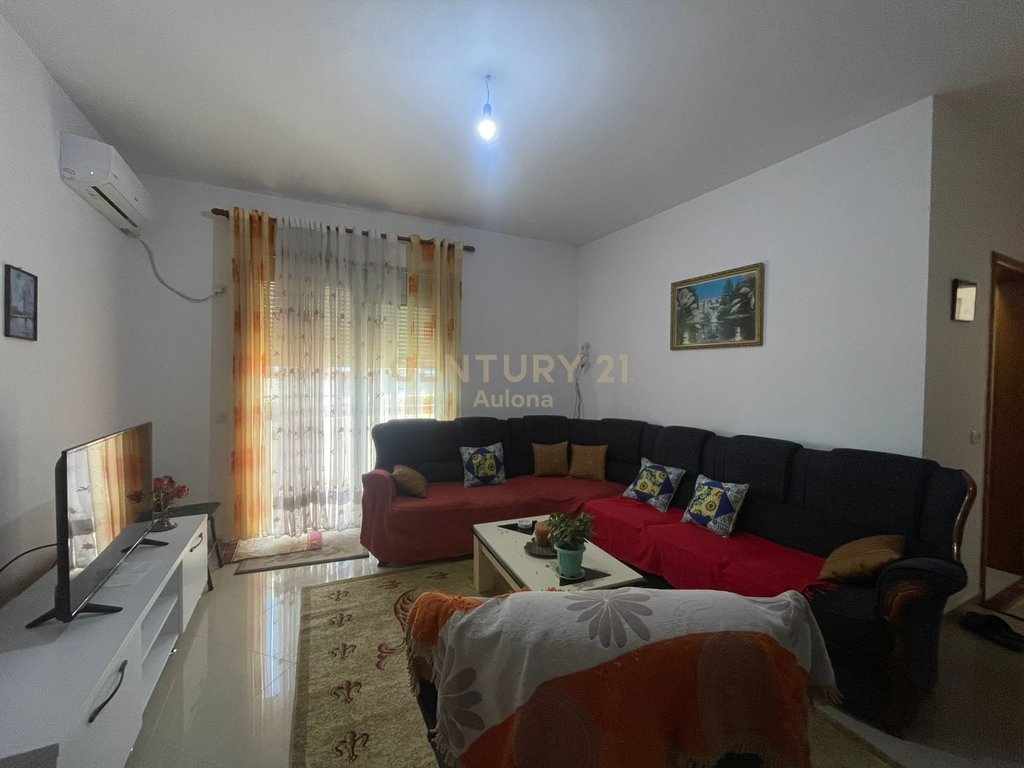 Apartament 2+1 Me Qira  PRANE PORTIT