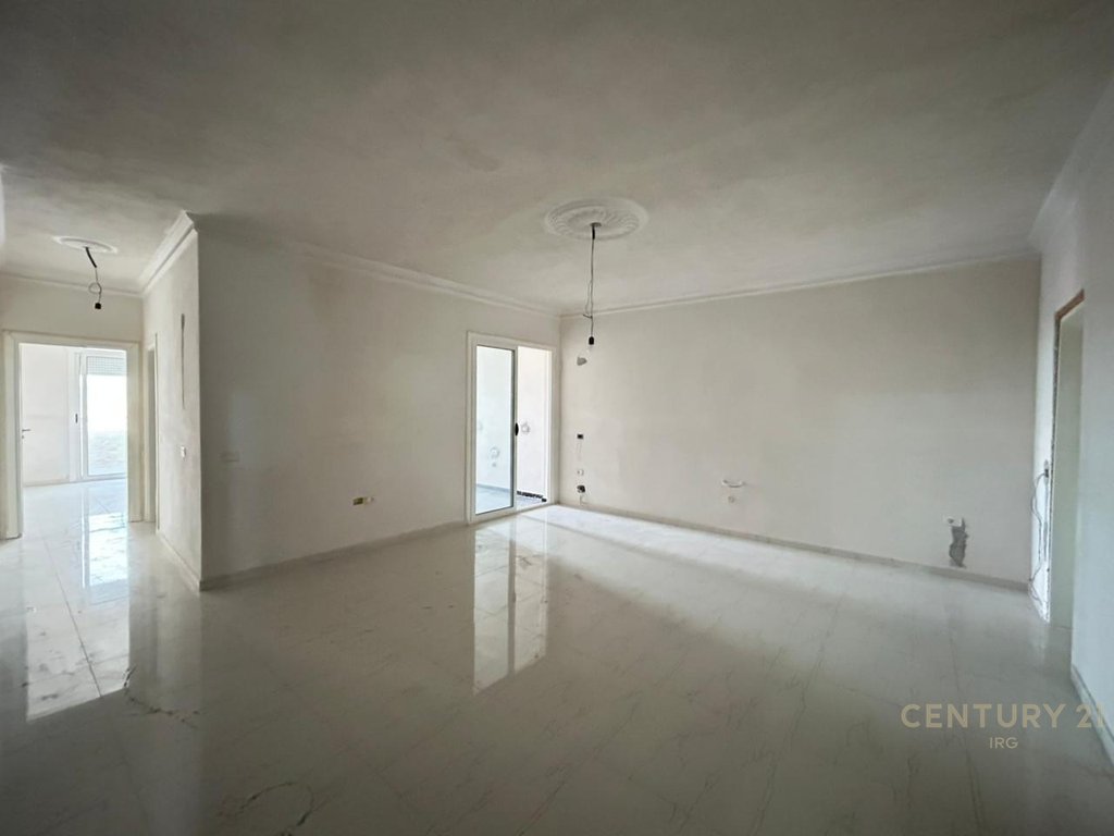 APARTAMENT 2+1+2 NË VLORË.