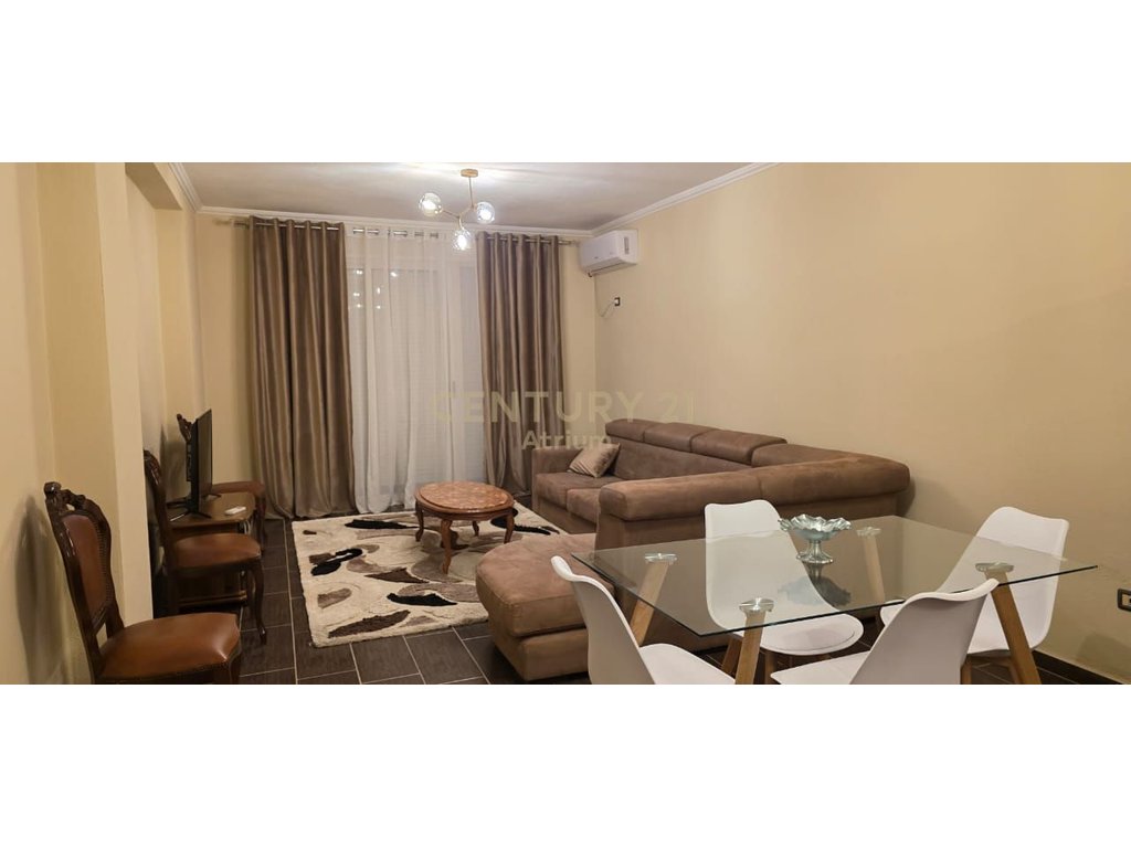 JEPET ME QIRA APARTAMENT 2+1 NE YZBERSHIT!