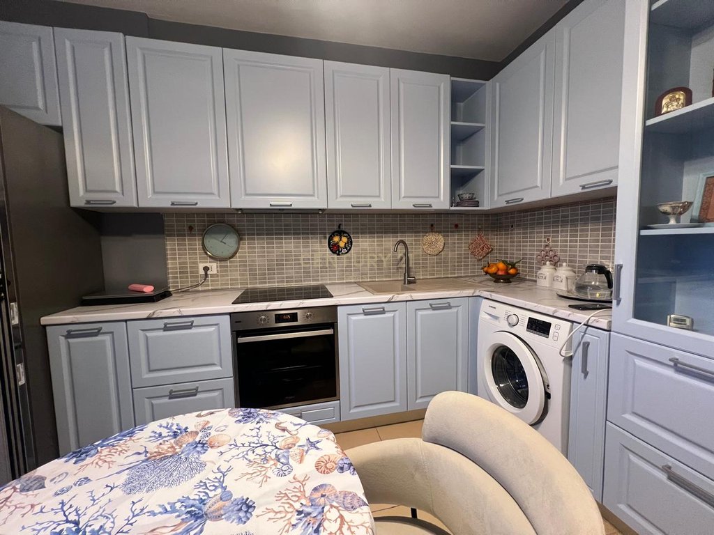 Shitet Apartament në Lungomare | 53.6 m² | I Mobiluar