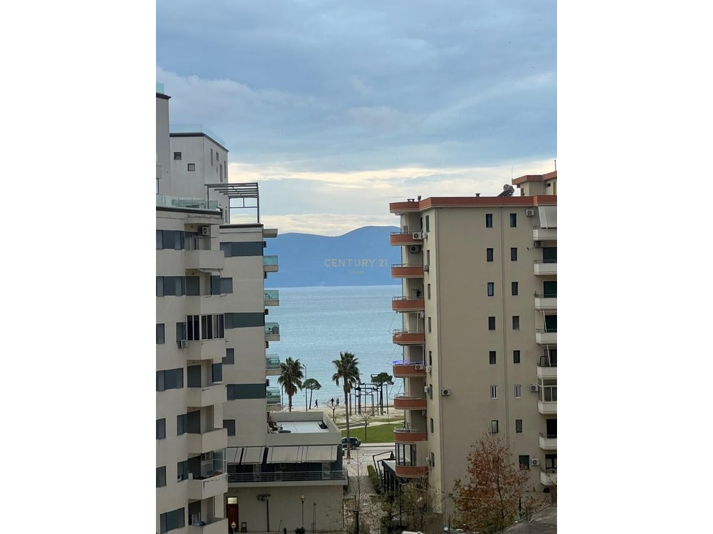 Shitet Apartament në Lungomare | 53.6 m² | I Mobiluar