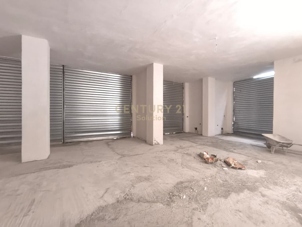NJËSI 135 m² PËR QIRA NË ASTIR!