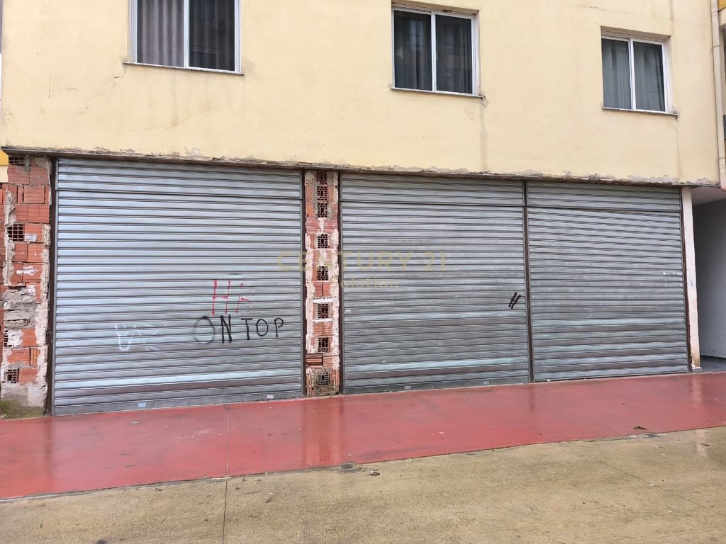 NJËSI 135 m² PËR QIRA NË ASTIR!