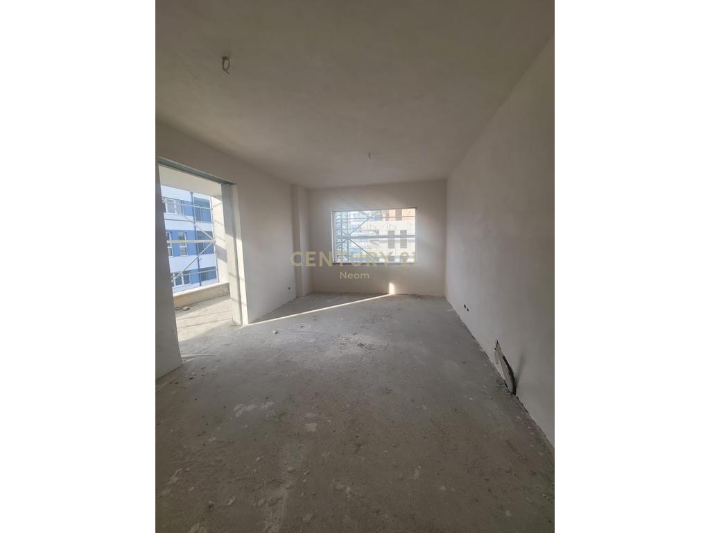 Shitet Apartament 1+1 Te Univers City QTU