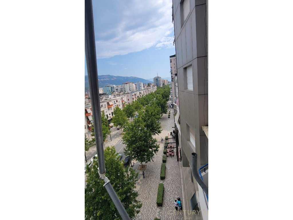 Apartament per Shitje 2+1 ne Bulevard Vlore