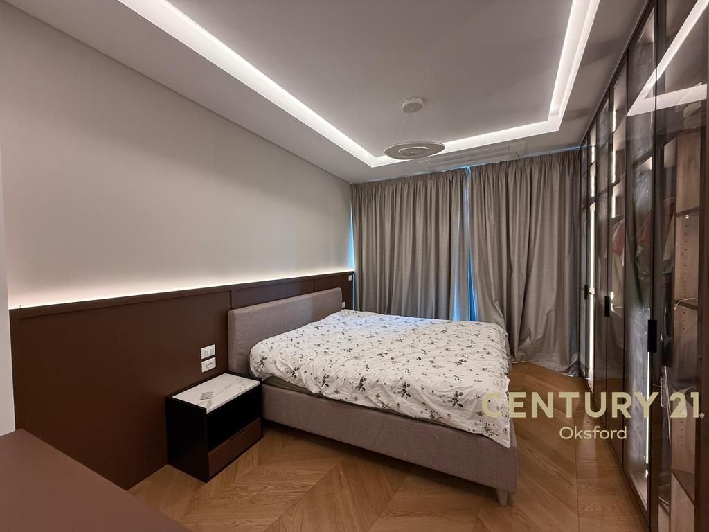 Shesim apartament luksoz, tek Rezidenca Lake View!