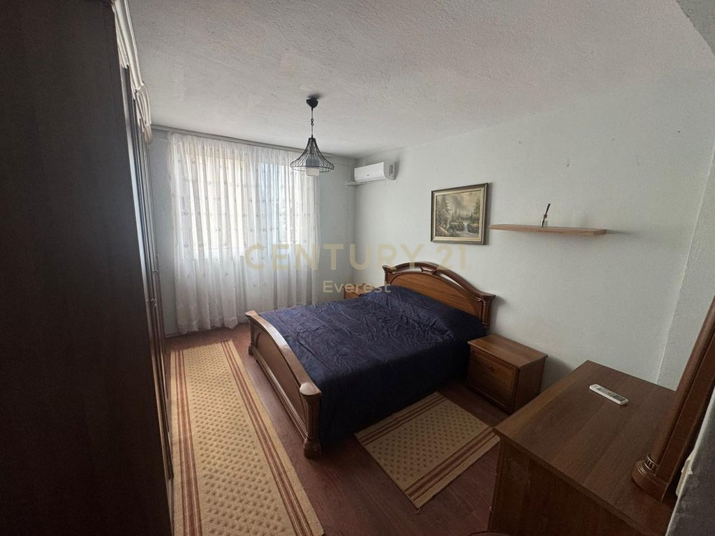 ISH TREGU ELEKTRIK, JAPIM APARTAMENT 2+1 PER QIRA