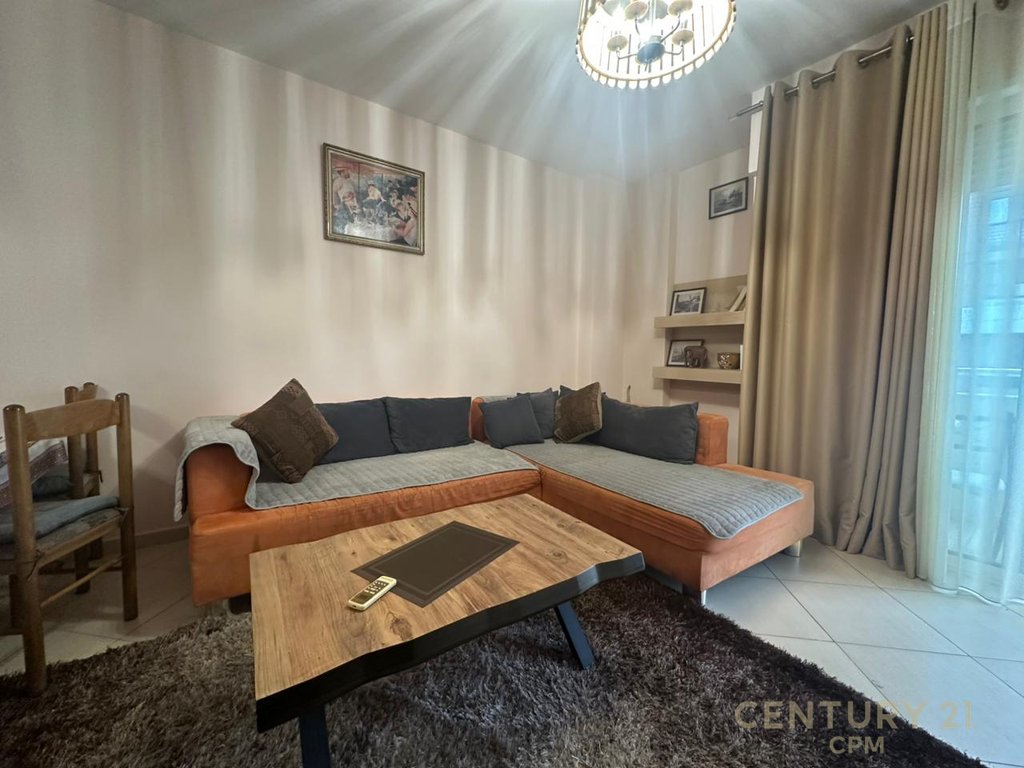 APARTAMENT 2+1+2 PRANË PAZARIT TË RI!