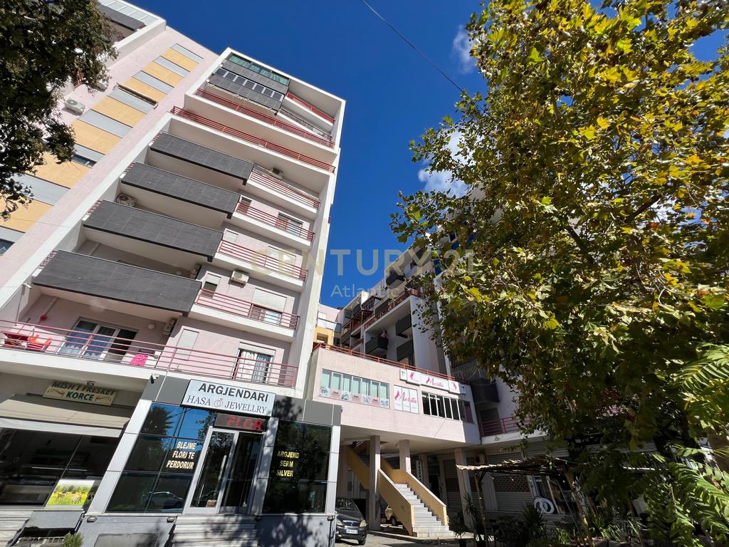 SHITET APARTAMENT 2+1+2T TUALETE NE PLAZH DURRES 
[ KOMPLEKSI EKA ]