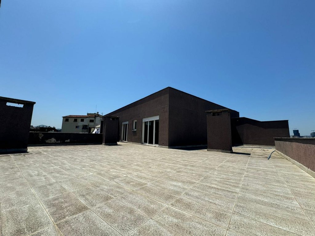 Penthouse 2+1 Për Shitje në Brryl , Tiranë