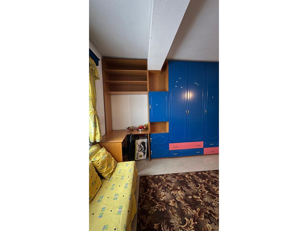 APARTAMENT NË SHITJE NË POGRADEC – PRANË KISHËS, 3 MINUTA NGA LIQENI, 100 M², KATI I 3-TË