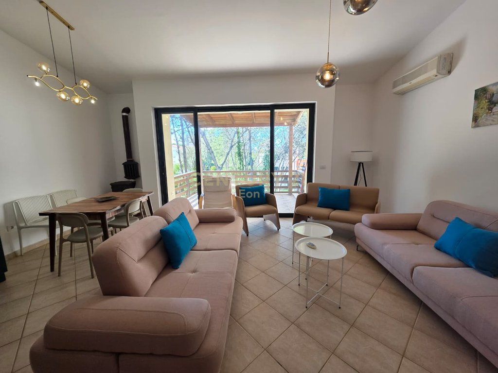 Jepet Apartament 2+1 Me Qira tek Laguna Blu ne Qerret!