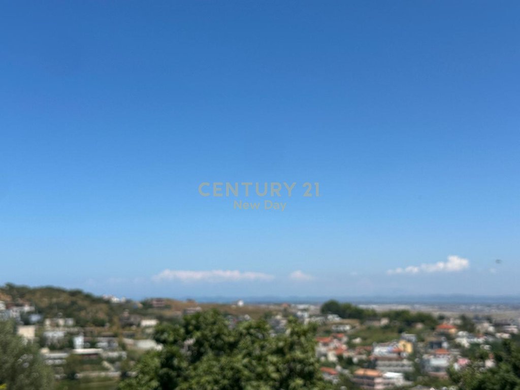 Vilë  në shitje te Spitali, Durrës - 250,000€ | 285 m²