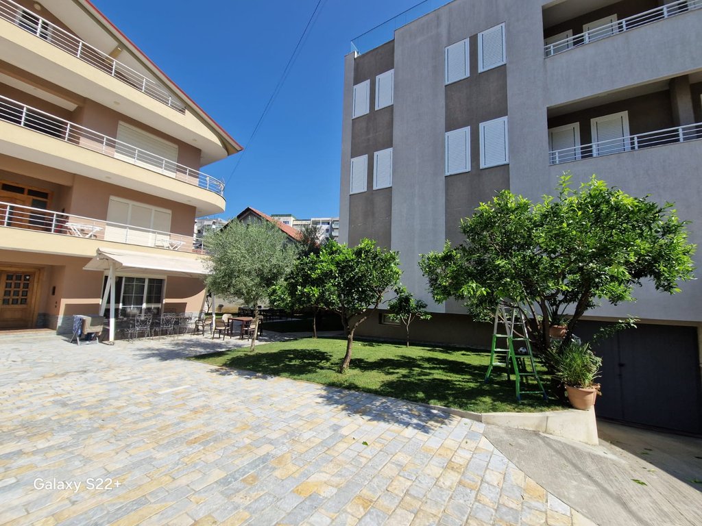 SHITEN 2 GODINA PREMIUM 3 & 4 KATE– RRUGA E KAVAJËS, PRANË SPITALIT AMERIKAN 3