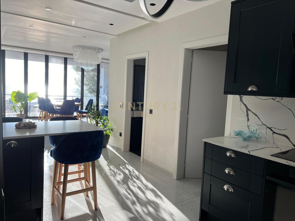 JEPET ME QIRA APARTAMENT 2+1 + GARAZHD ME PAMJE DETI, TEK VILA ZOGUT, DURRES !!!