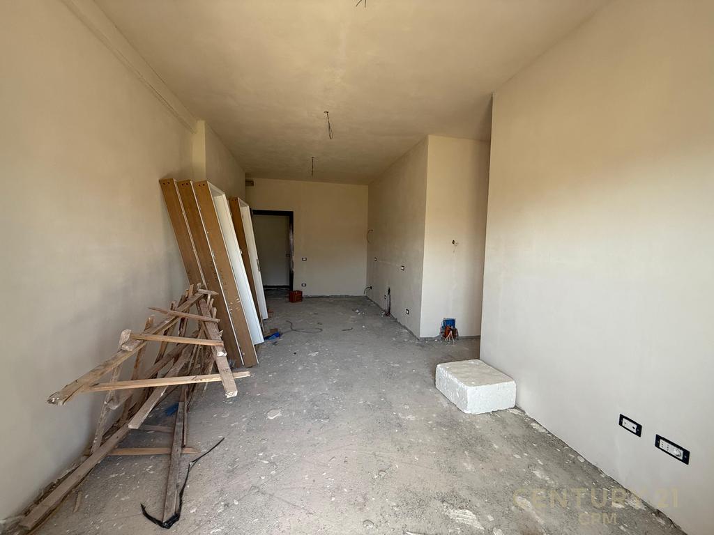 "PORTA TIRANA E RE" RESIDENCE, SHESIM APARTAMENT 1+1 ME PAMJE NGA AUTOSTRADA