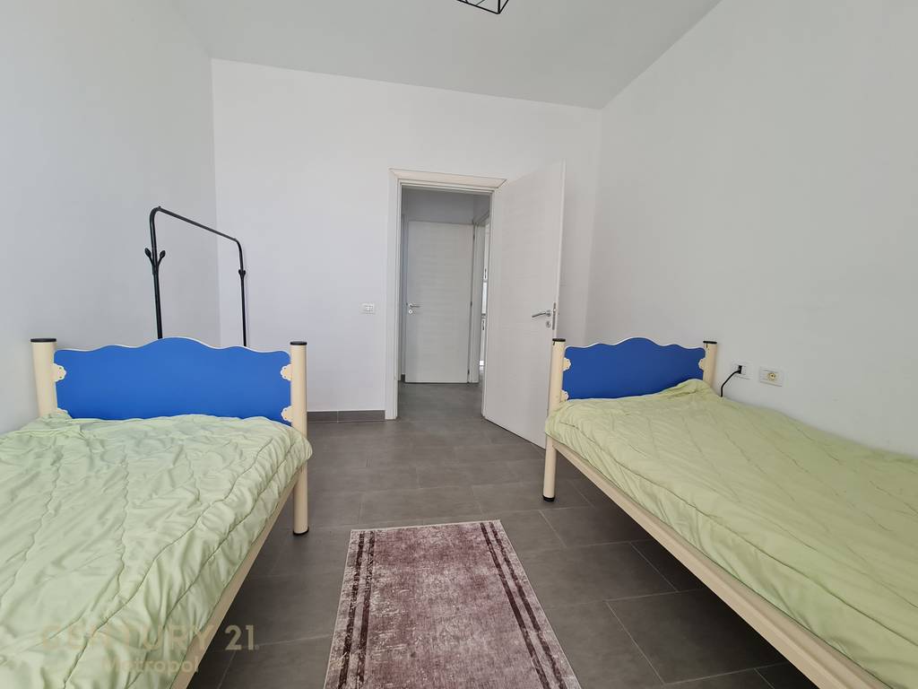 SHES APARTAMENT 2+1+2 NE KAMEZ, RRUGE KRYESORE!