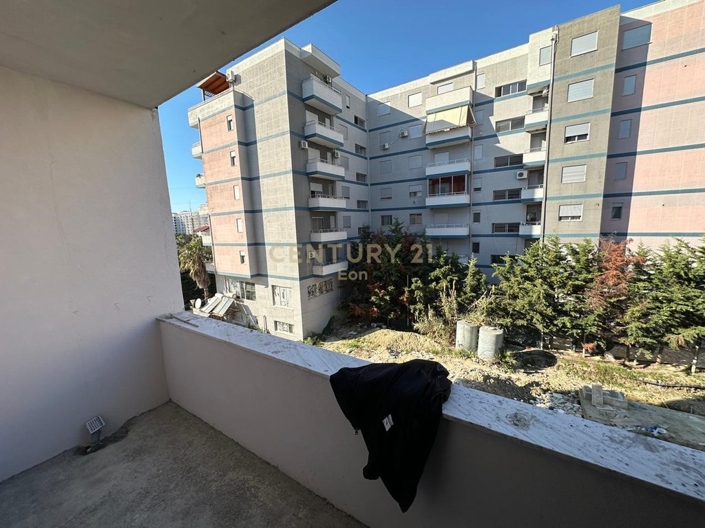 SHESIM APARTAMENT 1+1 NE KOMPLEKSIN ME TE RI GOLEM ME PISHINE!