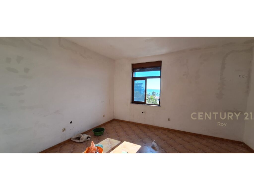 AMBJENT PER ZYRE PER QIRA NE VOLLGA - 400€