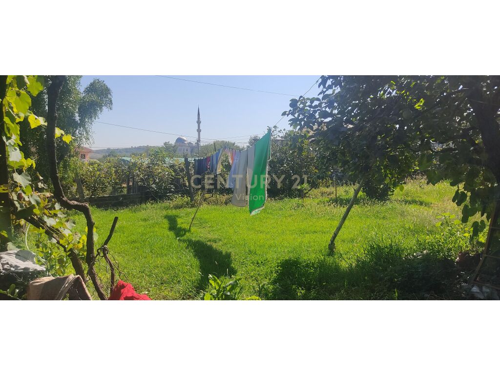 Shtëpi 4+2 Për Shitje në Vau i Dejës, Shkodër - 4200 m²