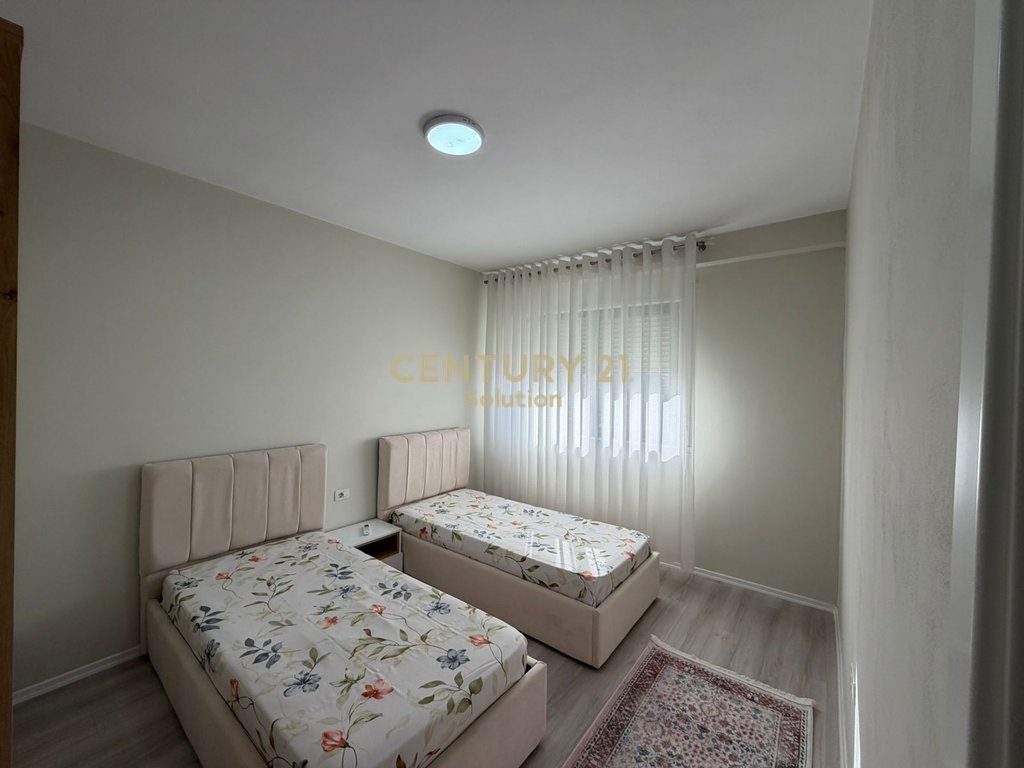 APARTAMENT 2+1+2 +PARKING OPSIONAL PER SHITJE TEK RRUGA E DURRESIT !