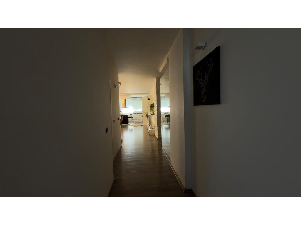 Apartament 2+1 Me Qira në Komunën e Parisit, Tiranë - 950€ | 111 m²