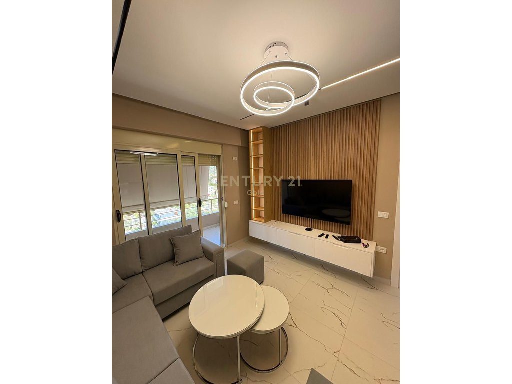 Shesim apartament 2+1 ne Vlore !