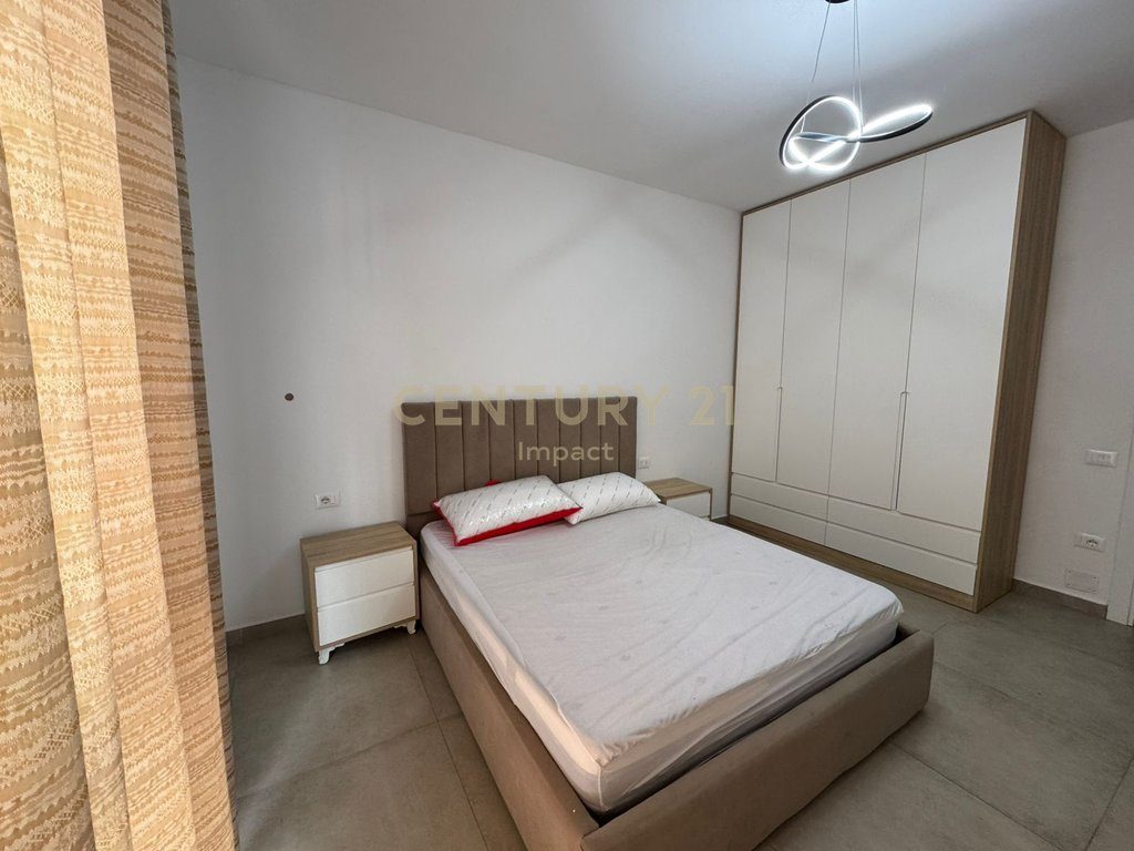 Apartament 2+1+2 Me Qira në Spitali QSUT (Nënë Tereza), Farmacia 10!