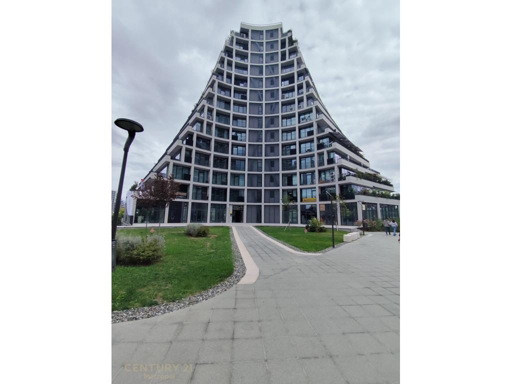 Apartament per qira me parkim tek Lake View